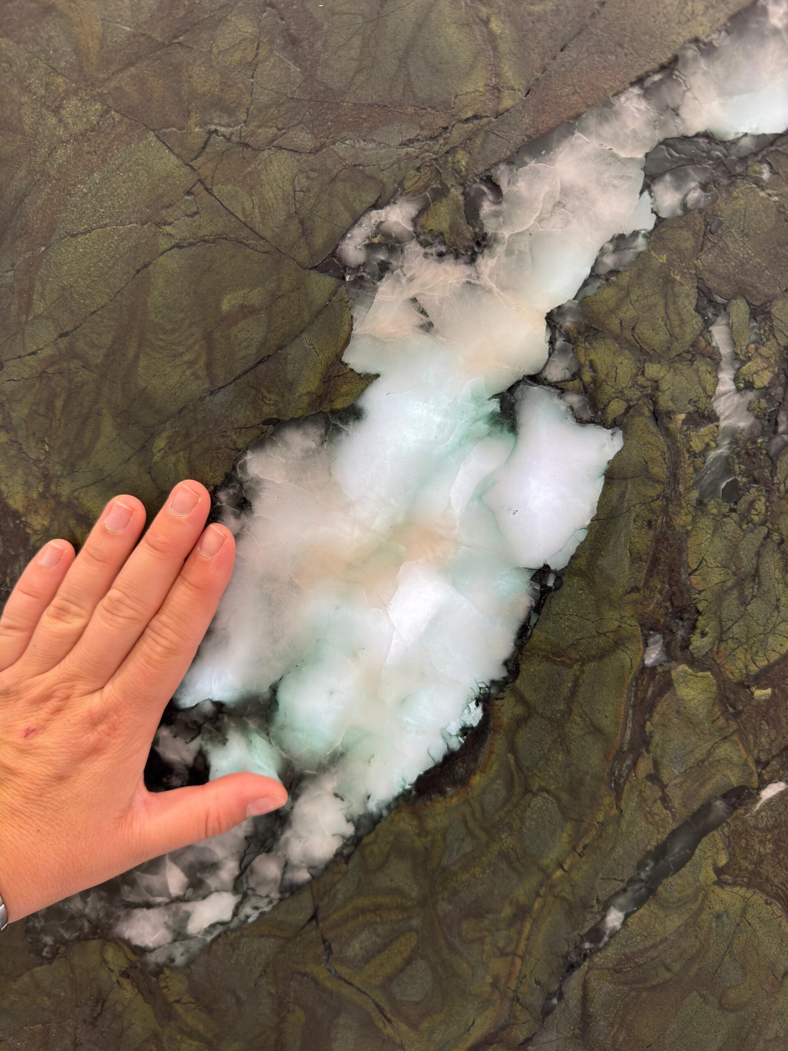 quarzite-detail-fantastic-green